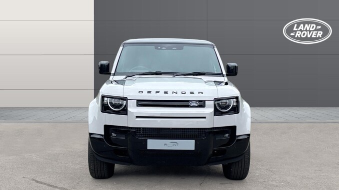 Land Rover Defender 3.0 D250 X-Dynamic HSE 110 5dr Auto Diesel Estate - Image 7